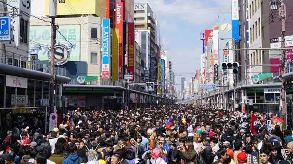 Nippombashi Street Festa cosplay parade